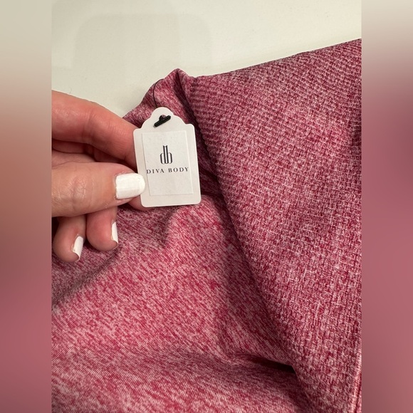 Pink Workout leggings size medium and large NWT - Picture 12 of 12